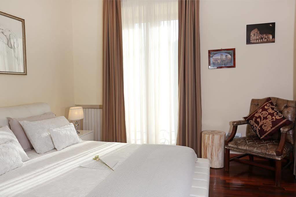 Apartamento Atticus Forum Romanum Luxury Penthouse Exterior foto